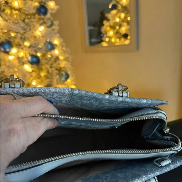 Michael Kors Blue and White Satchel - Picture 4 of 5